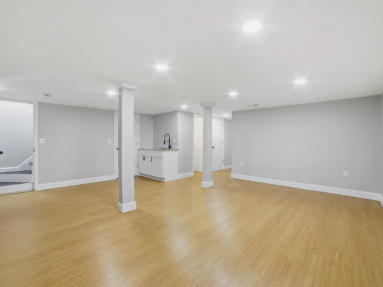 44 Topsfield Cir — Photo 19