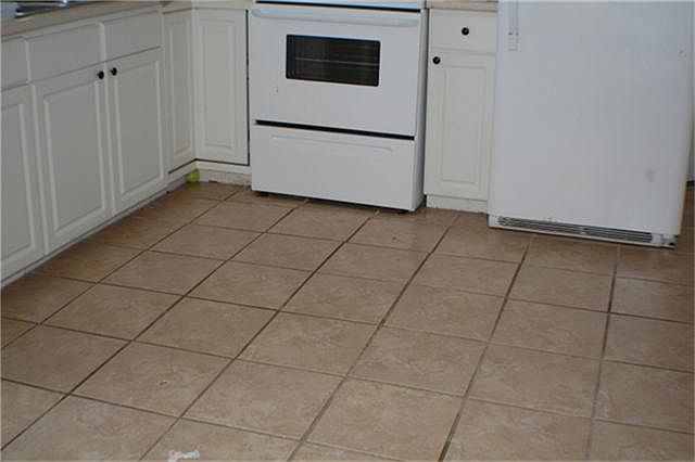 1st image of 318 Treaty Dr ,