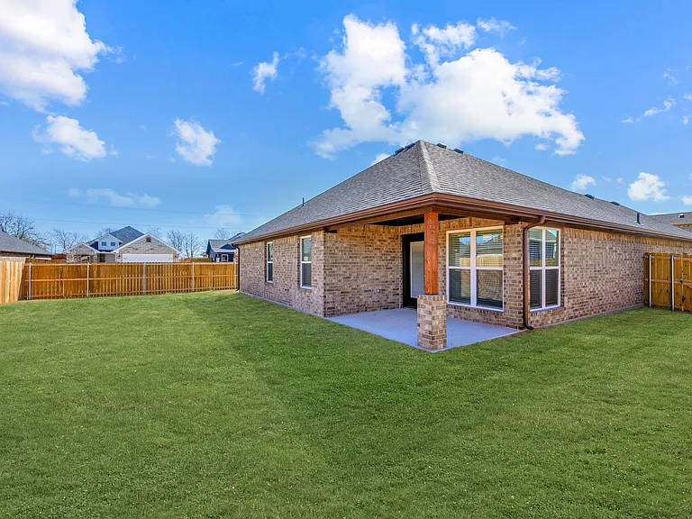 2801 Tulip Dr — Photo 28