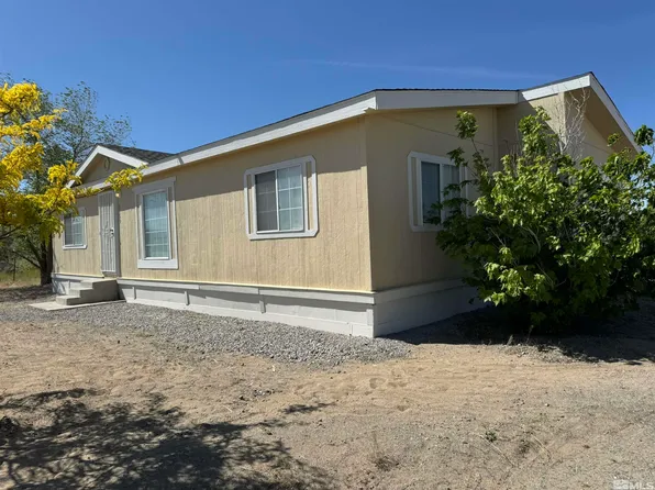 3160 Holly Ave, Silver Springs, NV 89429