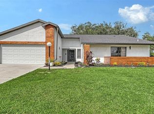 5744 Augusta Cir, Sarasota, FL 34238