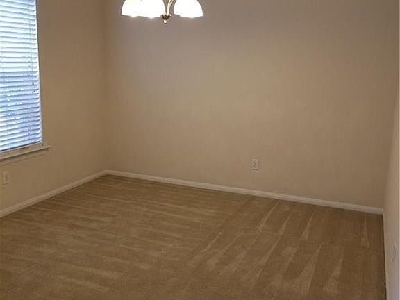 5th image of 6305 Bridgewood Dr