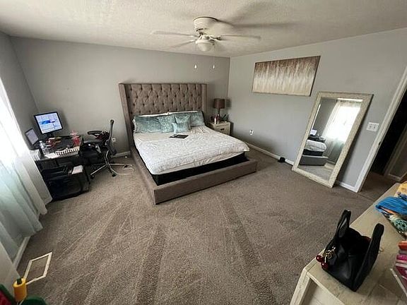 3rd image of 4951 Brighton Ln
