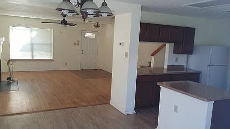 4th image of 5819 Encanto Point Dr