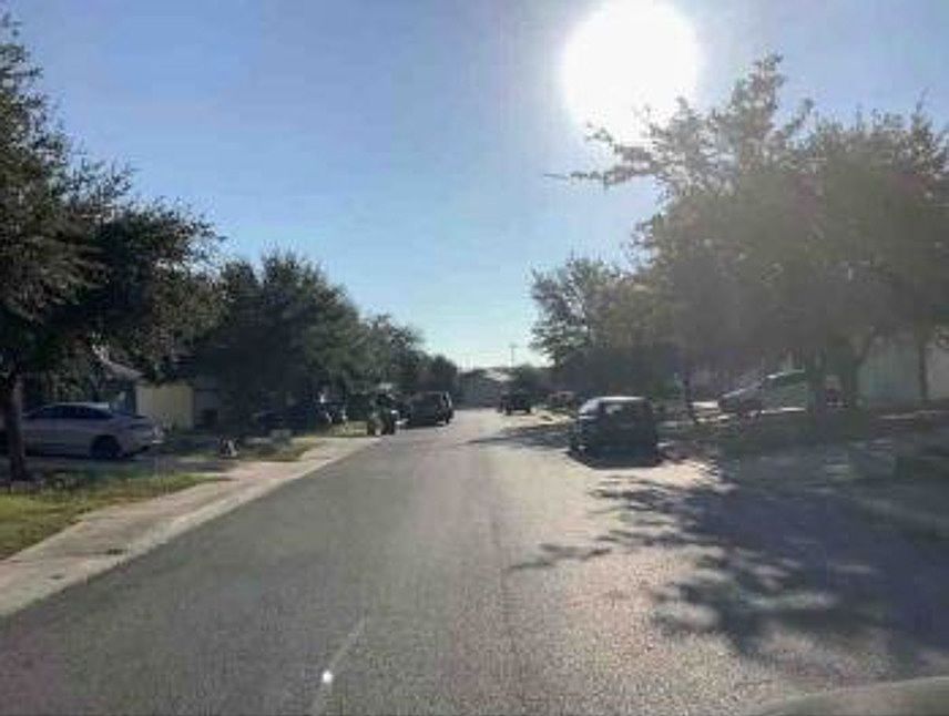 Exterior Neighborhood (street photo)