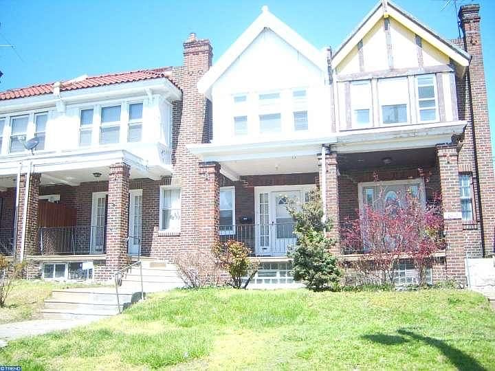 2nd image of 2417 75th Ave
