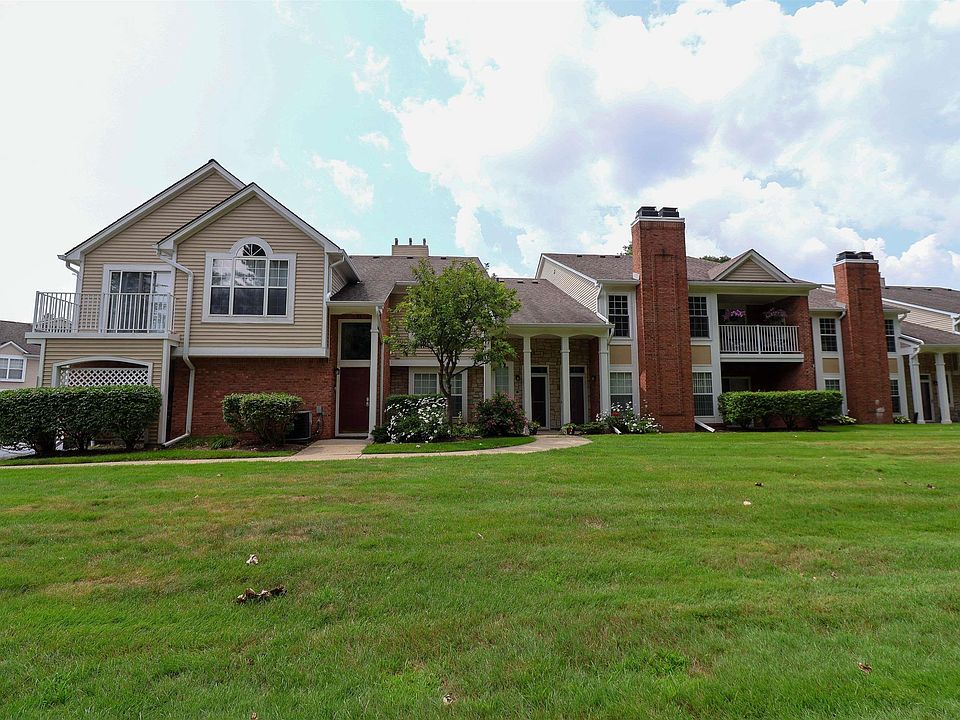 1st image of 56222 Troon Dr N Unit 202