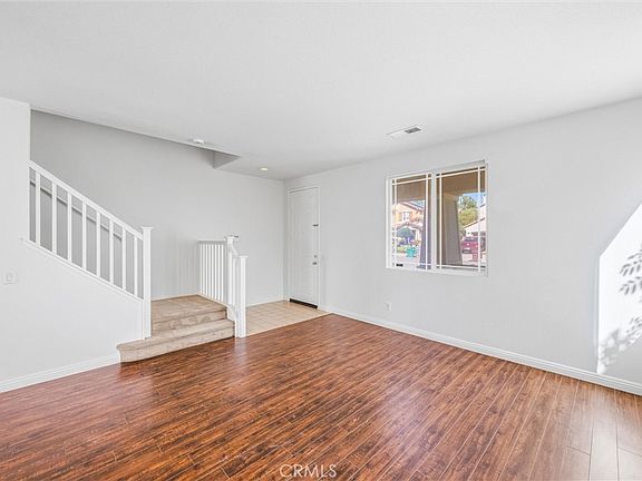 3rd image of 1559 Leland St
