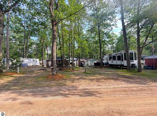 5916 Cedar Shores Dr, Harrison, MI 48625