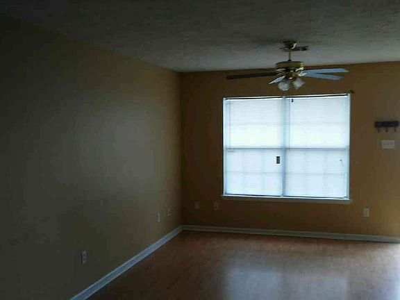 3rd image of 1874 Esther Dr APT 5
