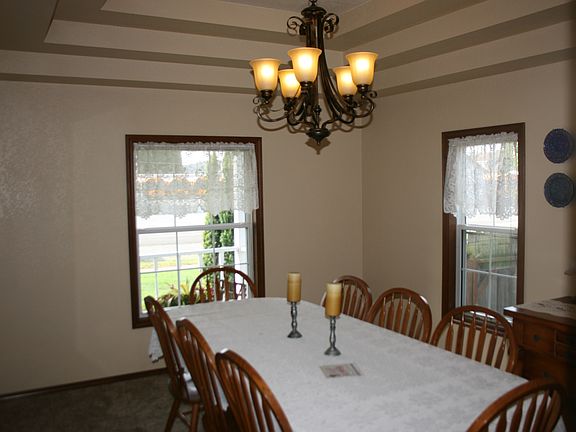 Formal dining room