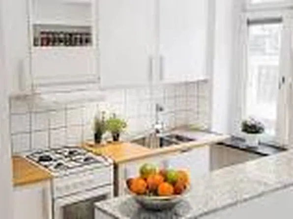 202 Russell St Suite 1, Worcester, MA 01609