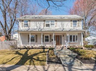 146 S Spring St, Falls Church, VA 22046
