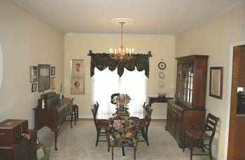 4th image of 38766 N Oakcrest Ln