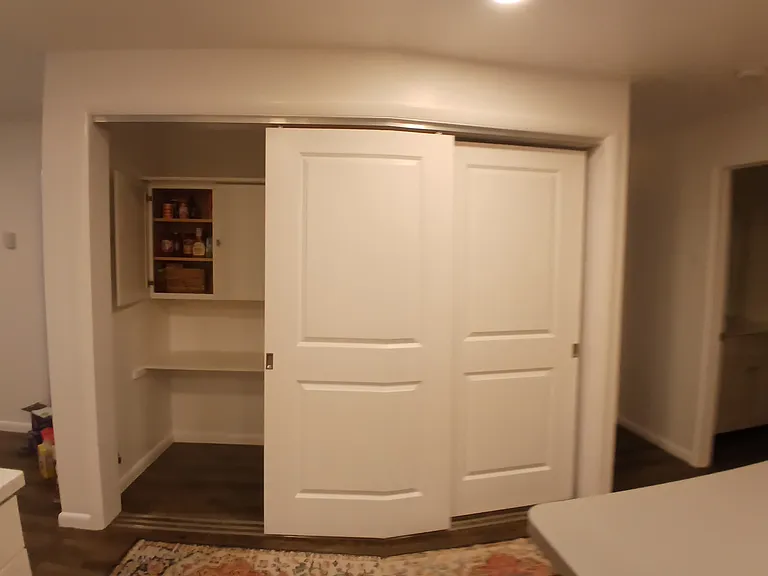 94 N Pearl St #B — Photo 15