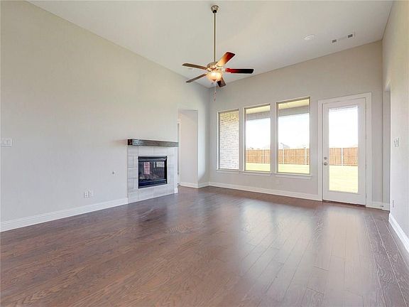 4th image of 235 Hearthstone Dr