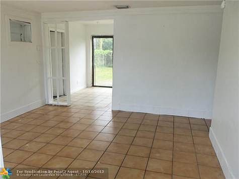 5th image of 4916 SW 44th Ave
