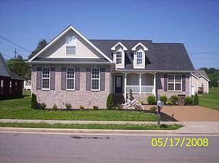 2nd image of 209 Solness Ave