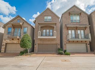 8418 Oak Leaf Point Dr, Houston, TX 77055