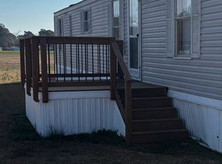 4 Bethel Baptist Rd, Spring Lake, NC 28390