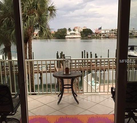 3rd image of 656 Bayway Blvd APT 5