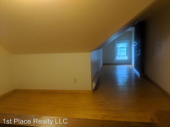 3rd image of 2923 Indianola Ave