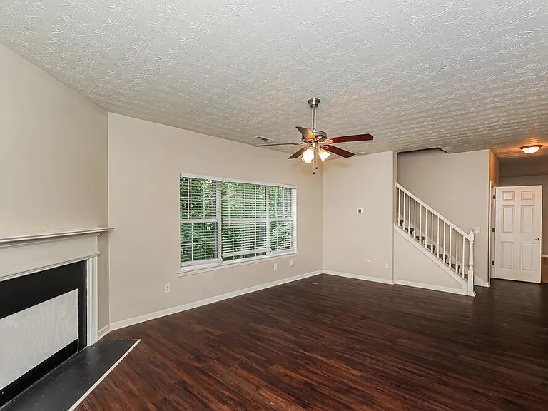 4080 Robin Cir — Photo 6