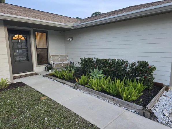 1755 SE Aneci Street, Port St Lucie, FL 34983