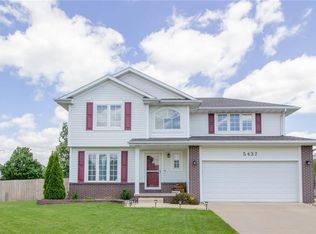 5437 NW 93rd St, Johnston, IA 50131