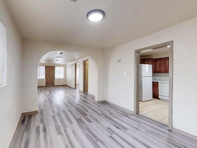 1119 Edith Blvd NE, Albuquerque, NM, 87102