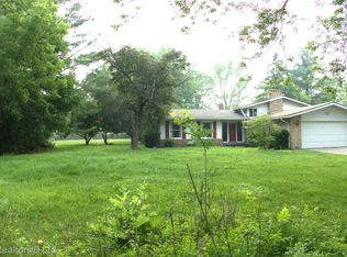5215 Gotfredson Rd, Plymouth, MI 48170
