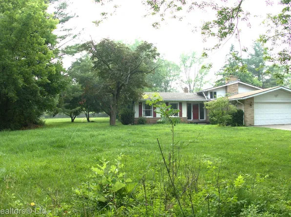 5215 Gotfredson Rd, Plymouth, MI 48170