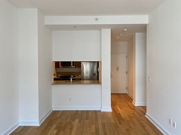 5th image of 885 6th Ave APT 15F