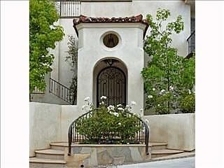 2nd image of 1819 Crespo Dr