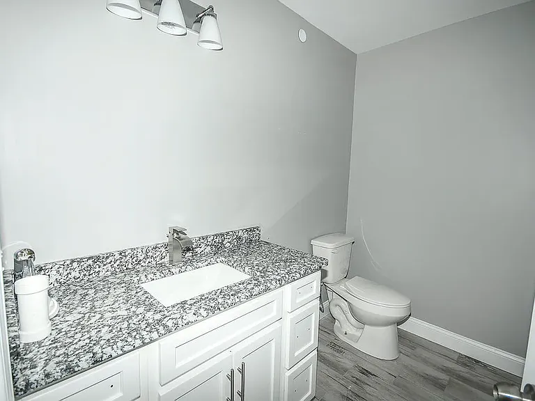 630 Main St #402 — Photo 7