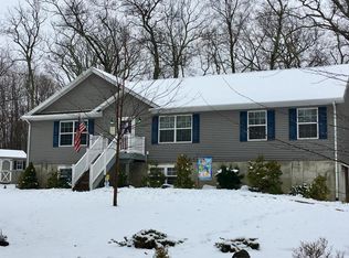 102 Nelson Run, Dingmans Ferry, PA 18328