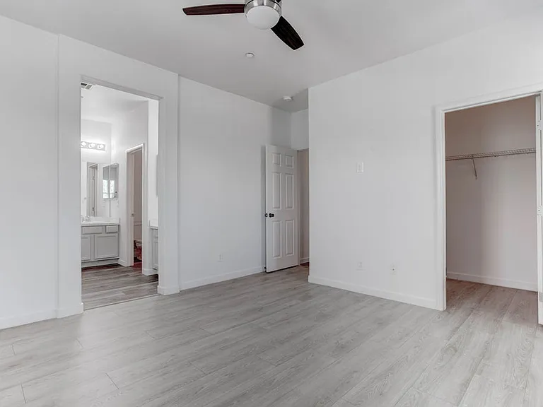 2049 Rockburne St — Photo 27