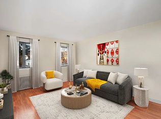 90-20 Winchester Blvd #2C, Queens Village, NY 11428