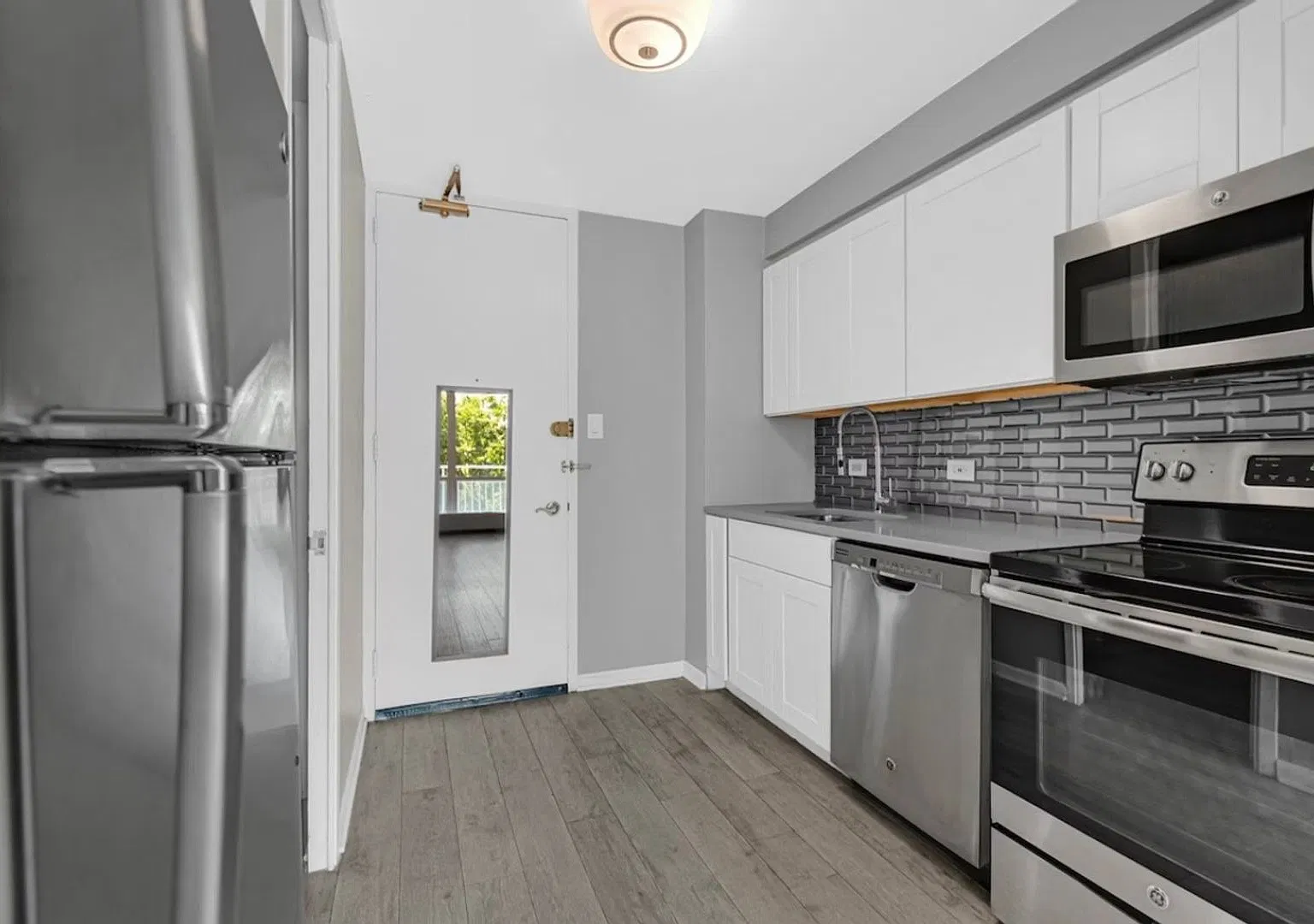 Charming Studio in Bronzeville — Photo 1