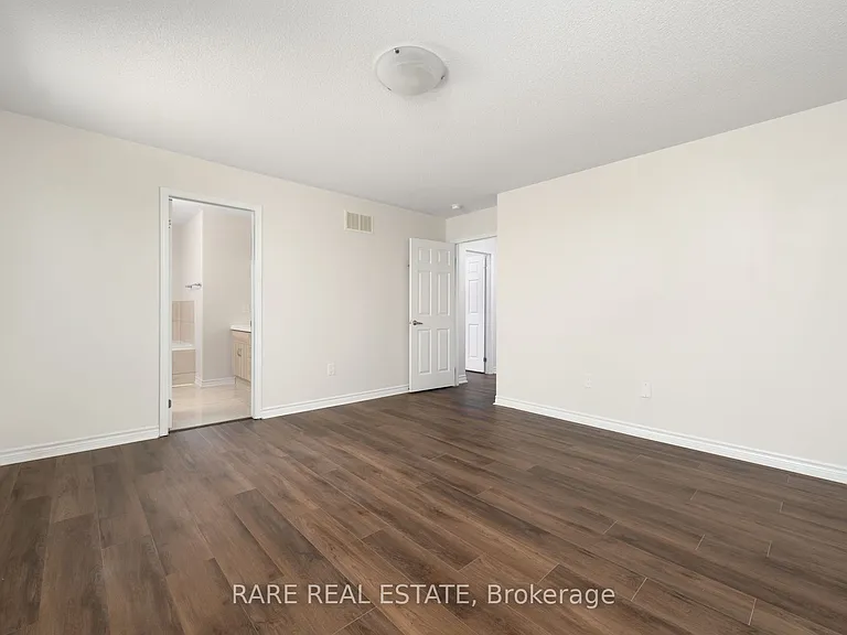14 Bannister Cres — Photo 23