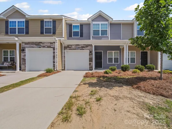 15239 Wrights Crossing Dr, Charlotte, NC 28278