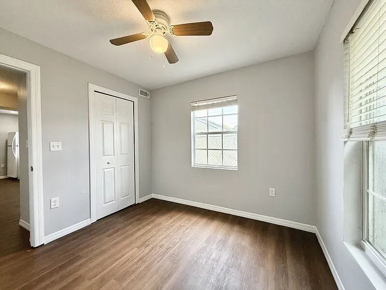 425 F St #2 — Photo 19