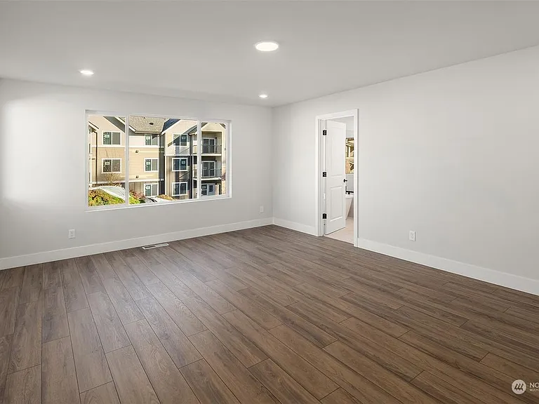 5412 Century Pl NE — Photo 16
