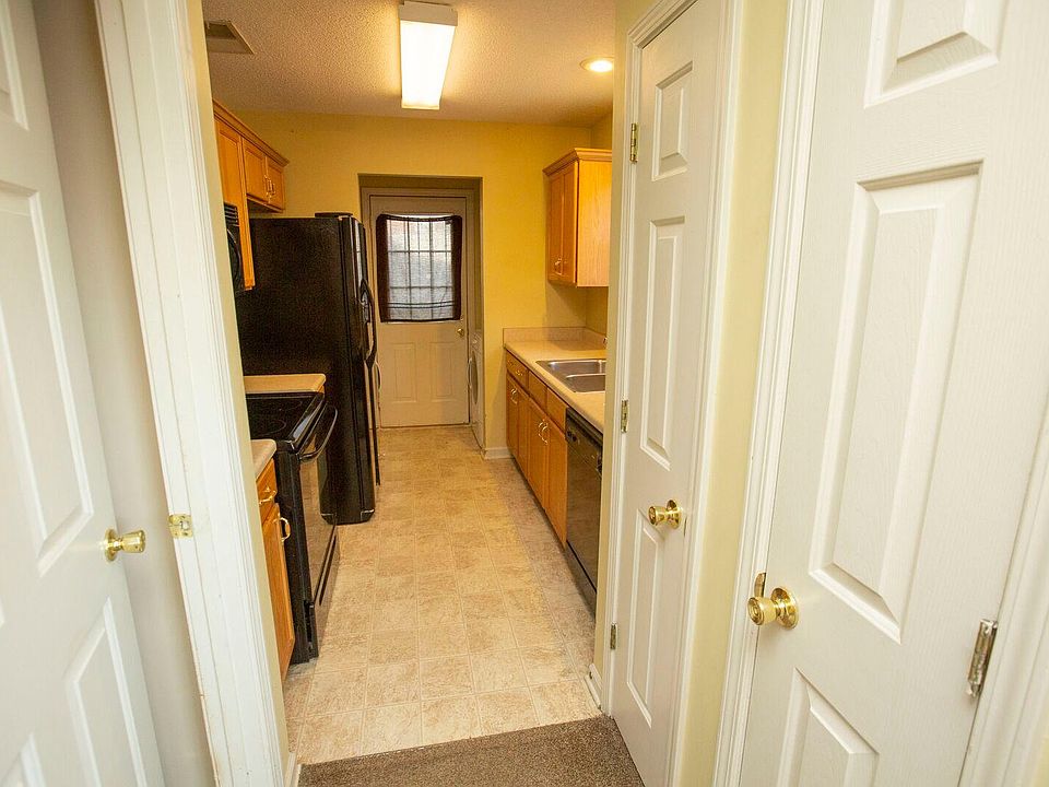 1st image of 5691 Sycamore Woods Dr