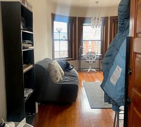 Top floor Penthouse with skylights