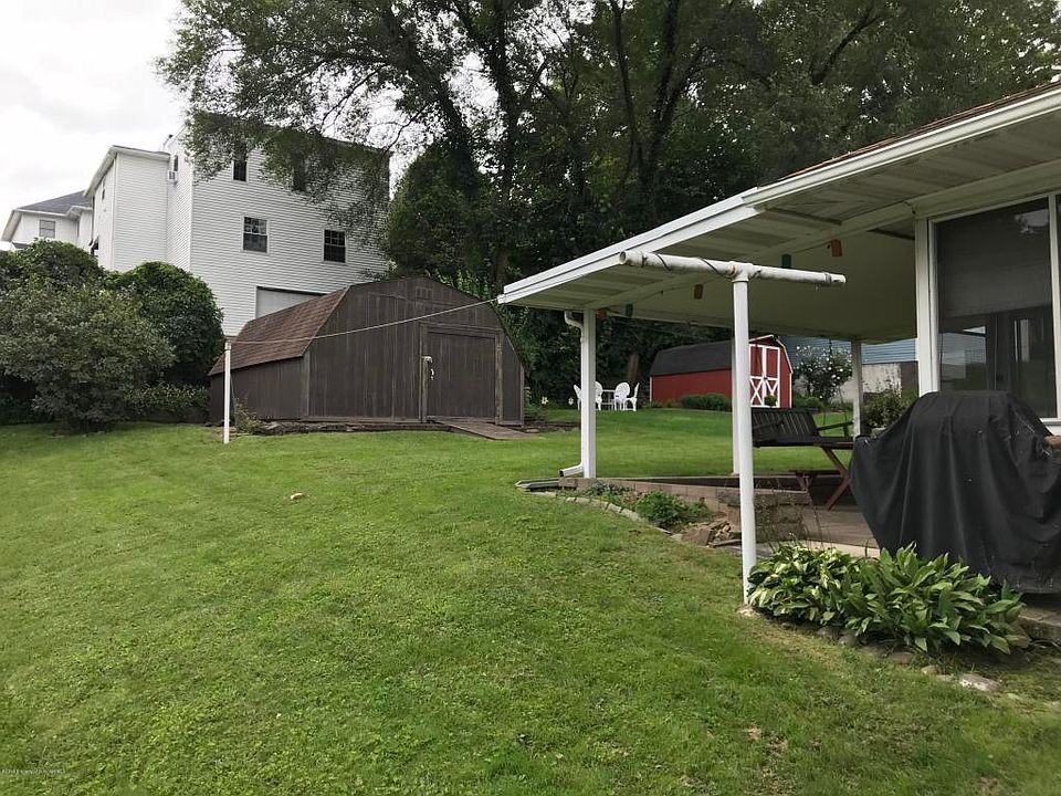 2nd image of 817 Butler St
