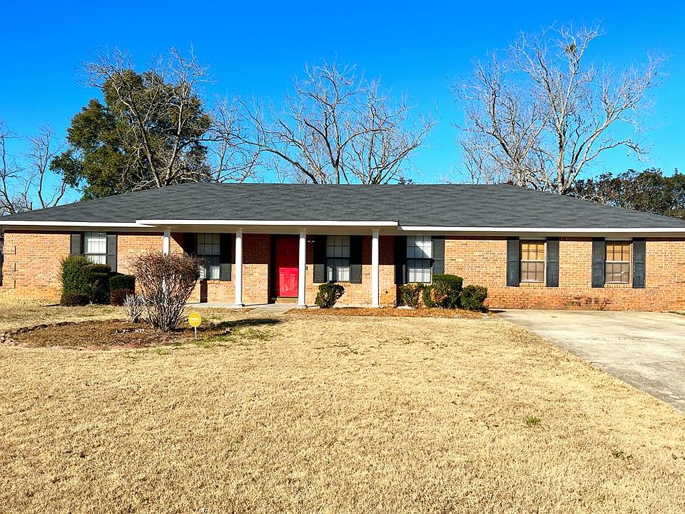 1st image of 2109 Gleneagles Dr