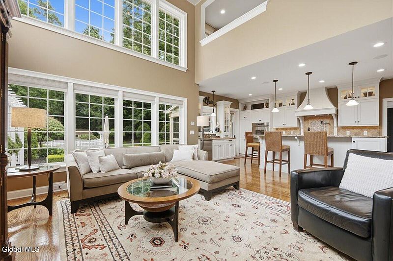 4th image of 53 Waterview Drive