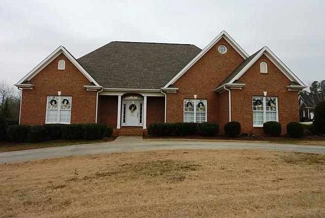 1st image of 902 Stillwater Ct