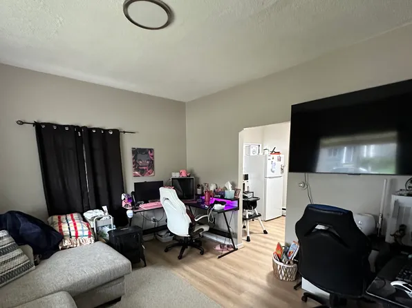 910 N Grant St #2, Bay City, MI 48708